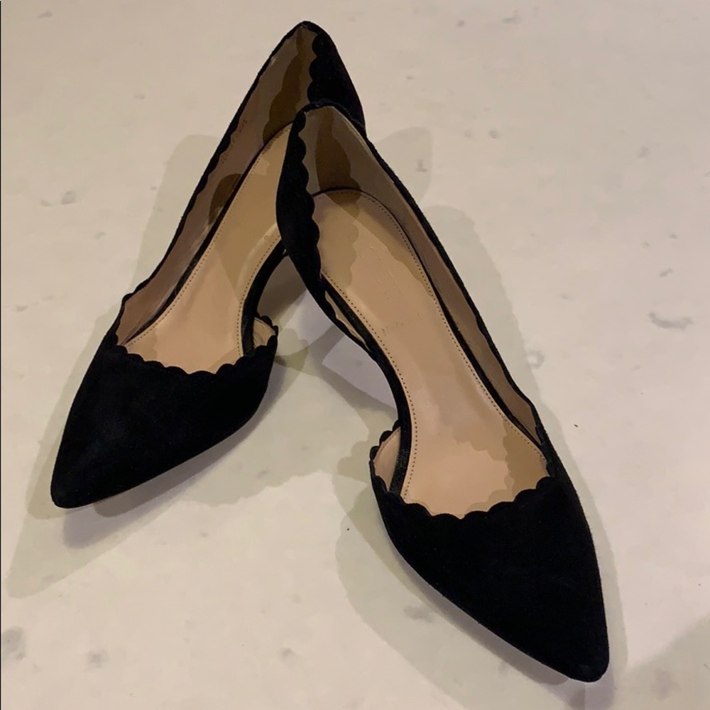 JCREW black suede pumps w/scalloped edges